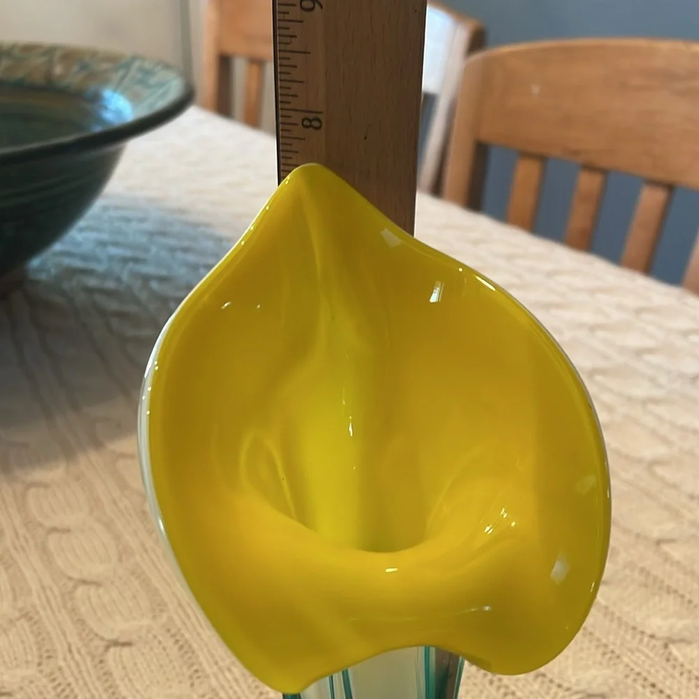 Art Glass Hand Blown Calla Lily/Tulip, Yellow/Teal/Glass Jack in the Pulpit Vase